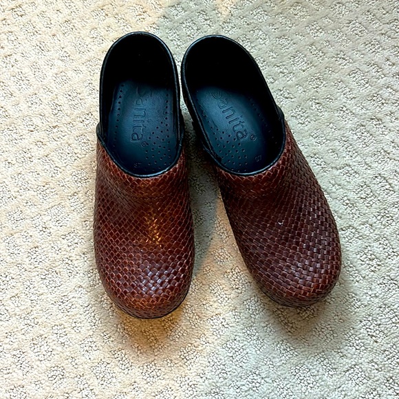 Sanita woven leather CLOGS. - Picture 1 of 5